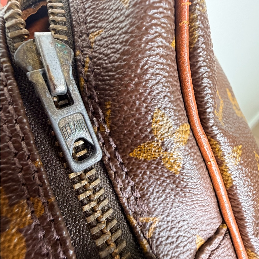 Louis Vuitton Monogram Brown Crossbody Vintage Bag - Picture 5 of 14